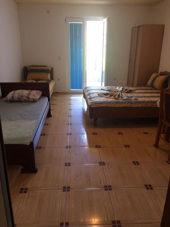 Apartments Cecunjanin بار المظهر الخارجي الصورة